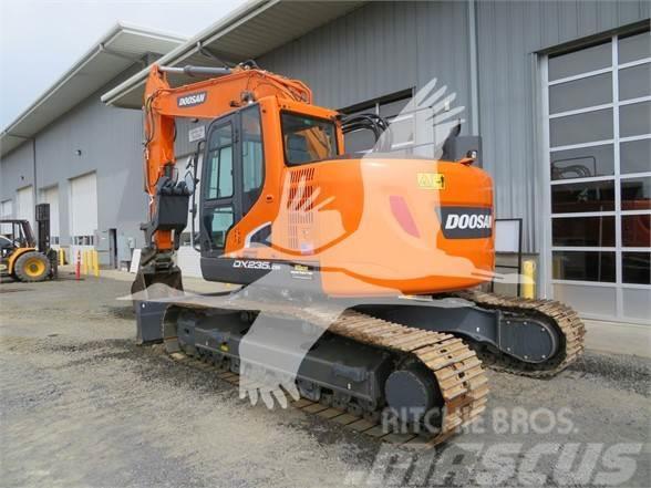 Doosan DX235 LCR-5 Excavadoras de cadenas