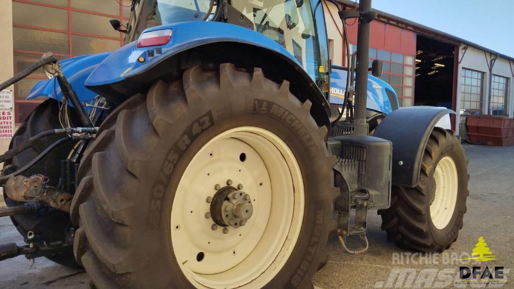 New Holland T 7.220 AC Tractores