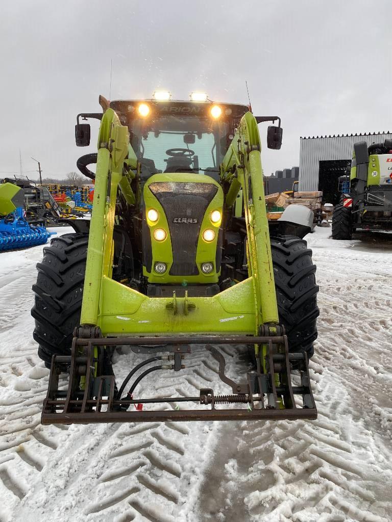 CLAAS Arion 650 Cmatic Tractores