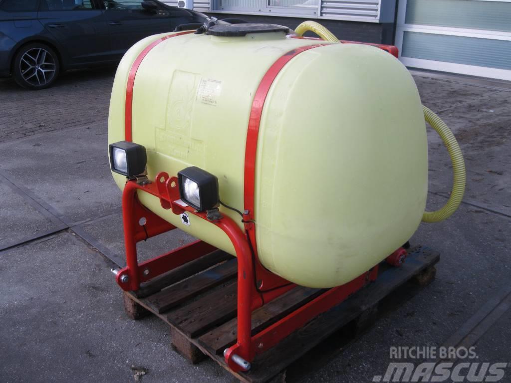 Agromehanika 400 liter tank in frame Pulverizadores y atomizadores