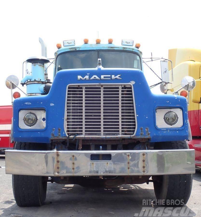 Mack RB688S Camiones polibrazo
