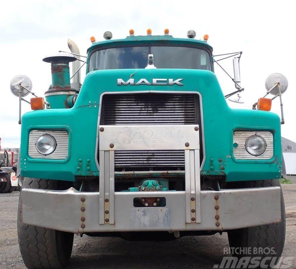 Mack RB688S Camiones polibrazo