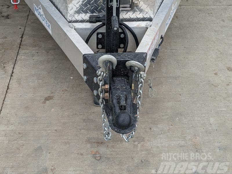  82 x 20' Aluminum Hydraulic Tilt Deck Trailer 82 x Remolques para transporte de vehículos