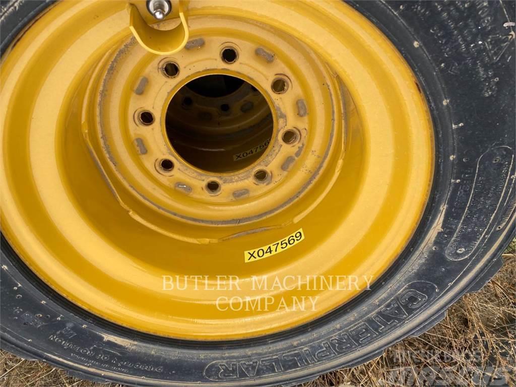 CAT 10X16.5 (4) Neumáticos, ruedas y llantas