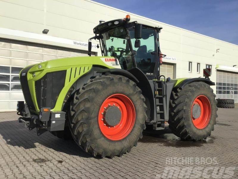 CLAAS XERION 5000 TRAC VC Tractores