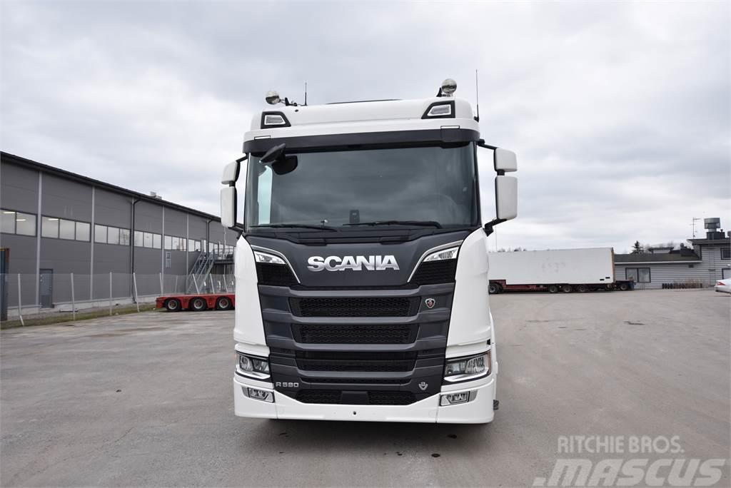 Scania R590 8X4 Camiones polibrazo