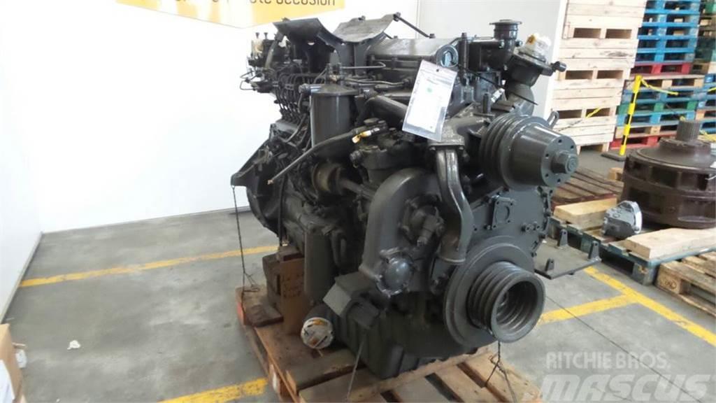 Hitachi UH121 Motores