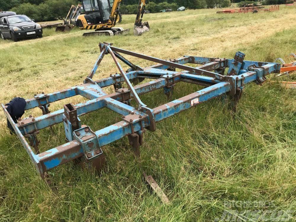 Ransomes 3 metre front mounted tractor cultivator Cultivadores