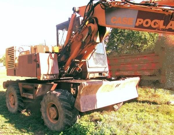 CASE 688 (Poclain) Excavadoras de ruedas