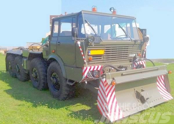 Tatra 813 - AM 50 Cabezas tractoras