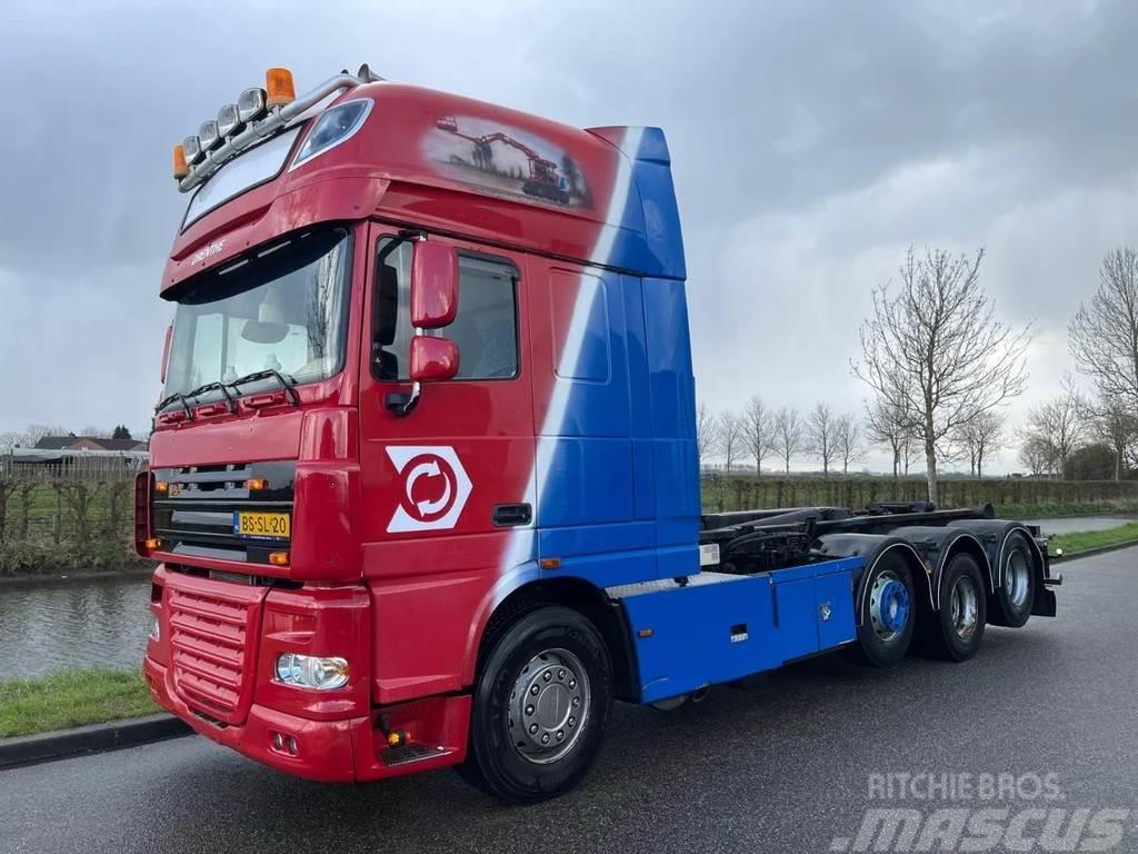 DAF XF 105 4 asser | 30 ton VDL haaksysteem | manual | Camiones polibrazo