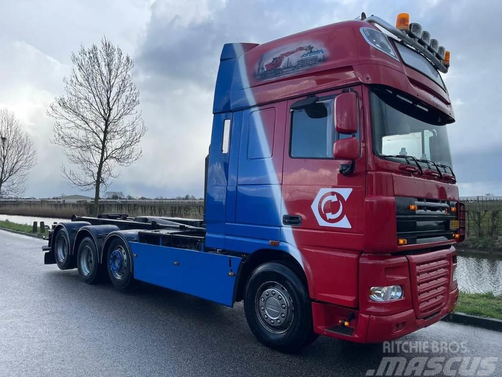 DAF XF 105 4 asser | 30 ton VDL haaksysteem | manual | Camiones polibrazo