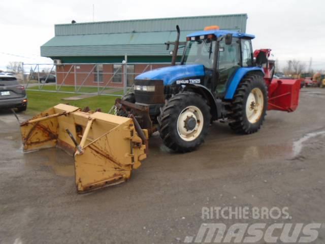 New Holland TM 125 Tractores