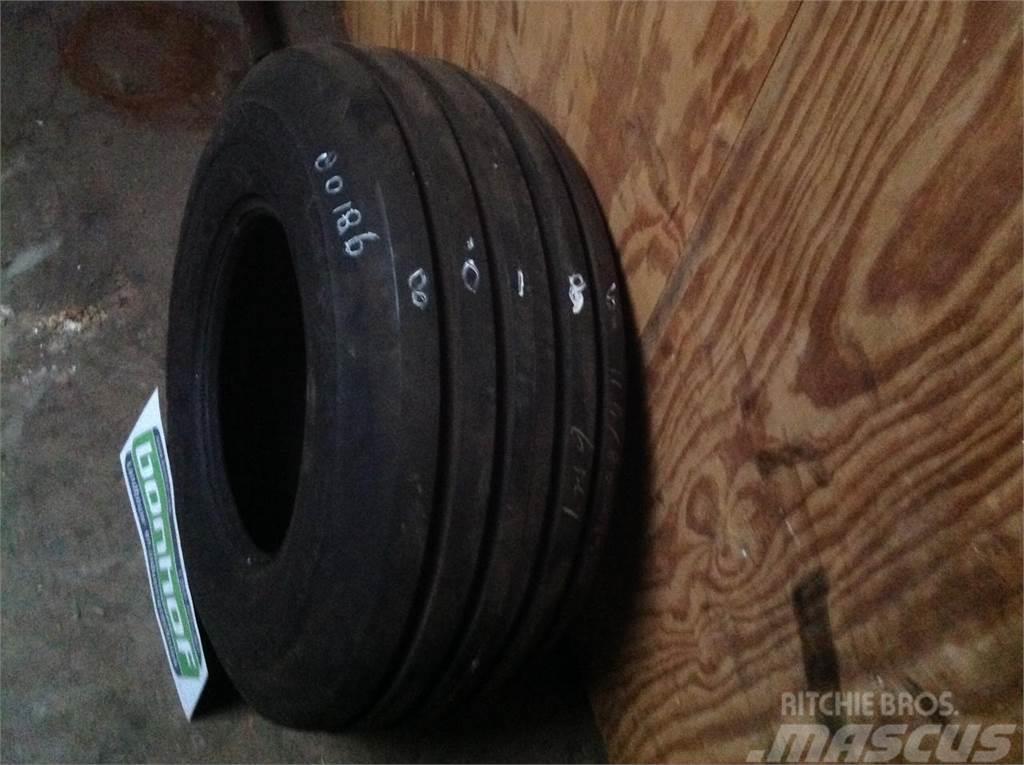 Goodyear 11.5/80 x 15.3 Neumáticos, ruedas y llantas