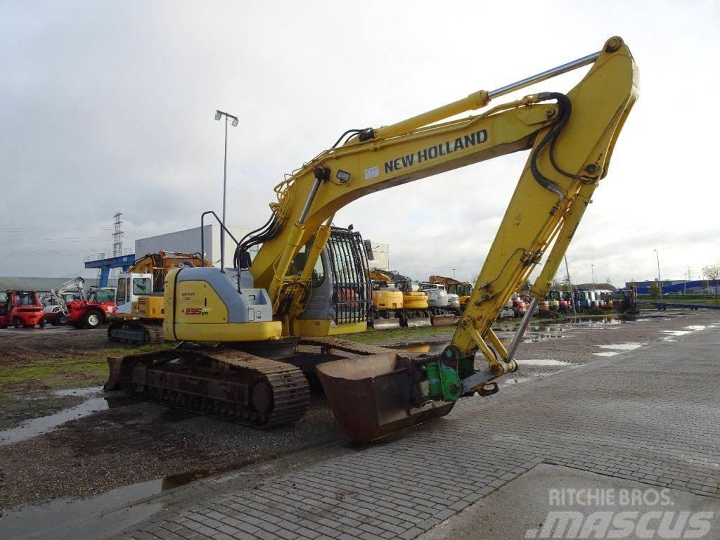 New Holland Kobelco E235SR-1ES Excavadoras de cadenas