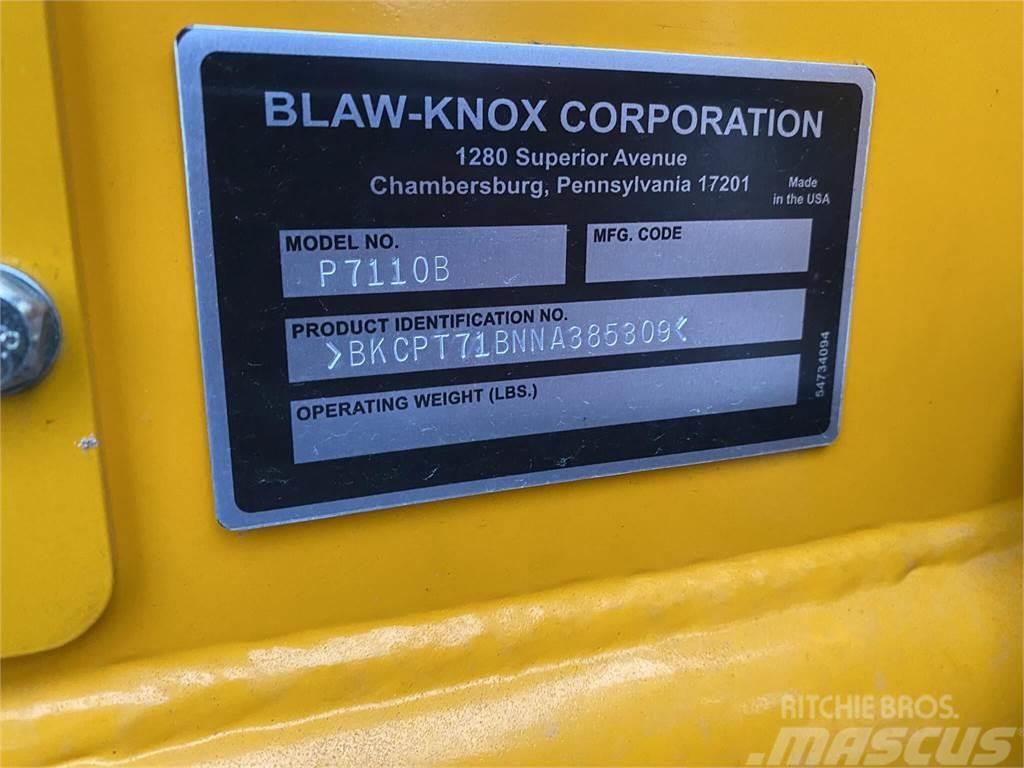 Blaw-Knox P7110B Asfaltadoras