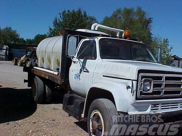 GMC TOPKICK C6500 Camiones cisterna