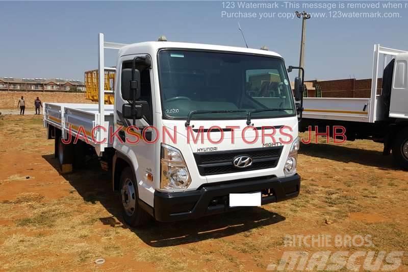 Hyundai MIGHTY EX8, FITTED WITH DROPSIDE BODY Otros camiones