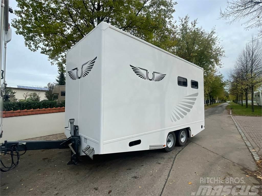 FLIEGL 3-Pferdeanhänger mit kleiner Wohnung Otros camiones