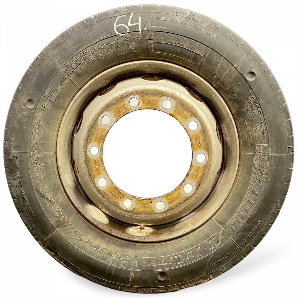 Michelin LIONS CITY A40 Neumáticos, ruedas y llantas