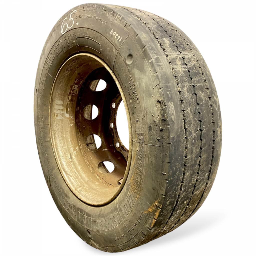 Michelin LIONS CITY A40 Neumáticos, ruedas y llantas