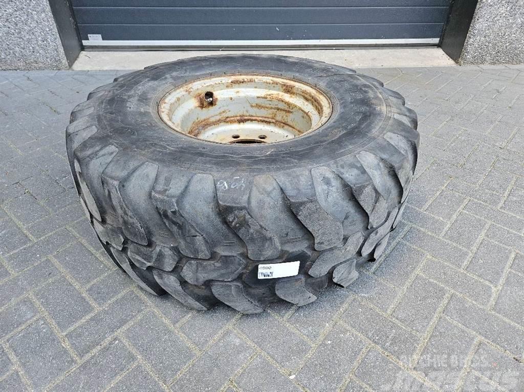 Dunlop 455/70-R20 (17.5/70R20) - Tire/Reifen/Band Neumáticos, ruedas y llantas