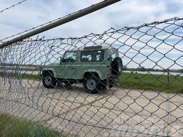 Land Rover Defender Heritage HUE only 1000 km with CoC Coches