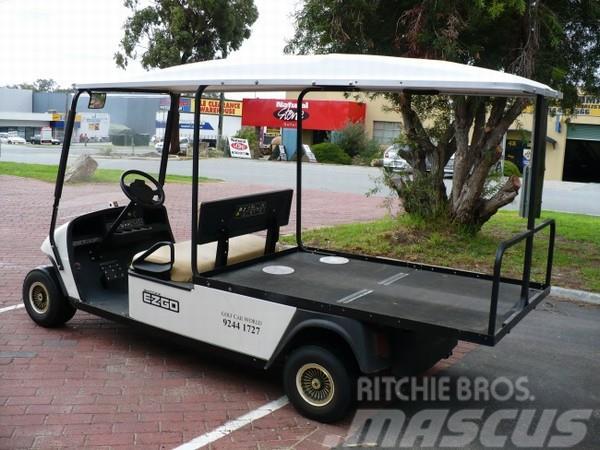 EZGO Rental 2-seater LWB Utility Carritos de golf