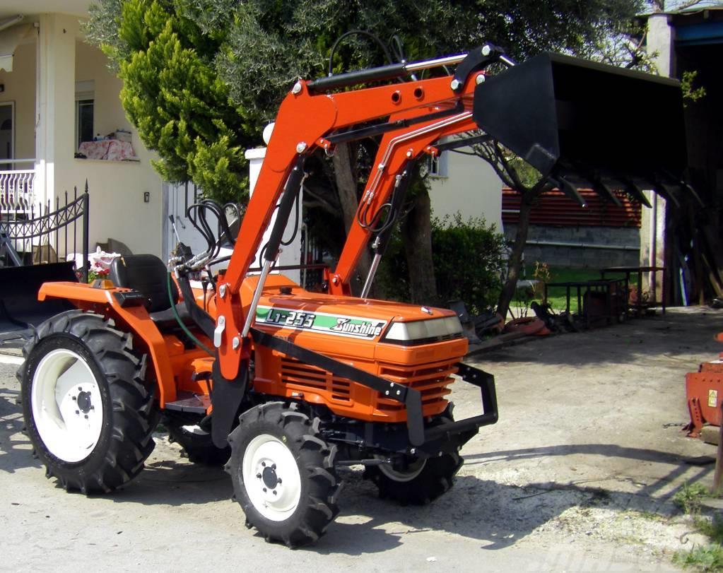 Kubota L1-255 4wd WITH LOADER Tractores