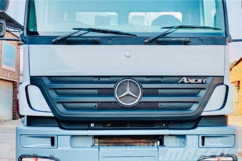 Mercedes-Benz Axor 3335 Otros camiones