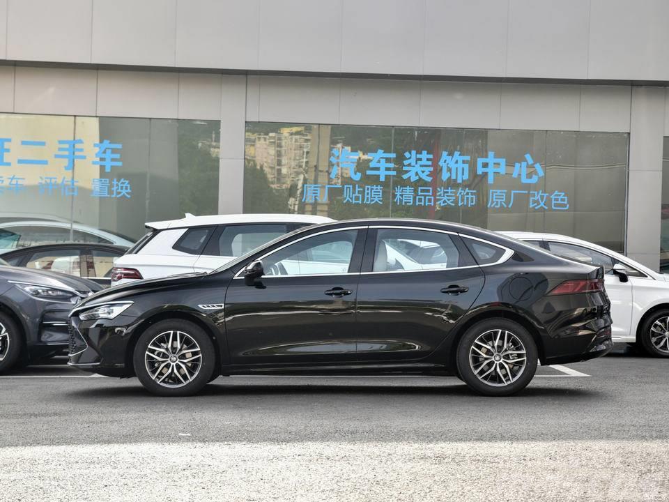  BYD  mid-size SUV Coches