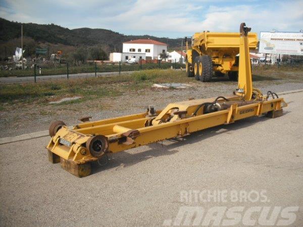 Volvo A25C hook lift system Dúmpers articulados