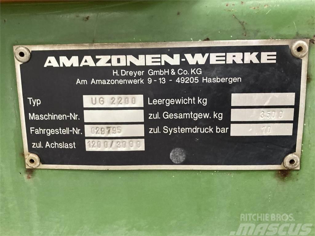 Amazone UG 2200 Pulverizadores arrastrados