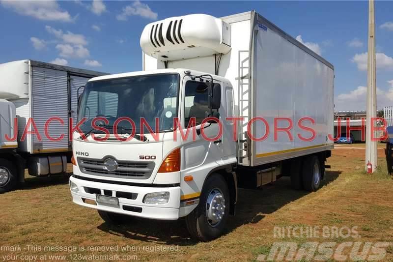 Hino 500,1626, WITH INSULATED BODY AND MT450 UNIT Otros camiones