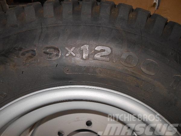 Bridgestone 29/12,00-15 Neumáticos, ruedas y llantas