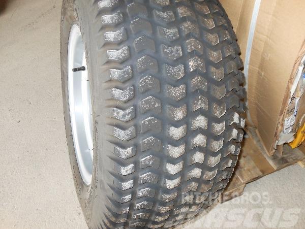 Bridgestone 29/12,00-15 Neumáticos, ruedas y llantas