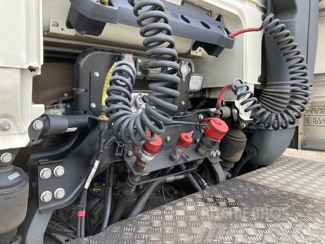 DAF XF530 6X2 Hydraulic Cabezas tractoras