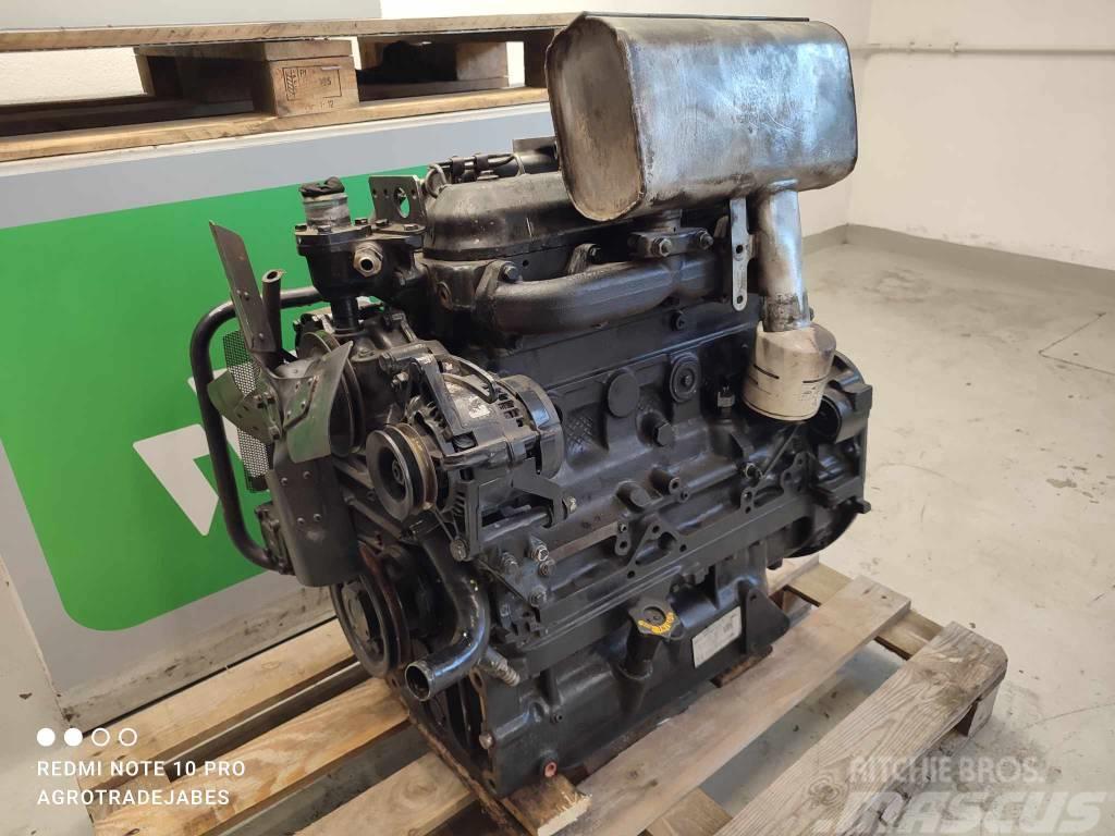 New Holland TD80 engine Motores
