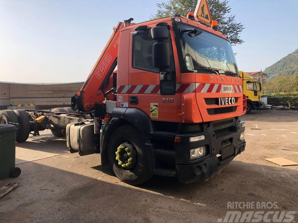 Iveco Stralis 190S33 Camiones grúa