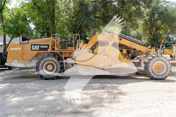 CAT RM-300 Equipos para la estabilización de suelos y reciclaje de asfalto