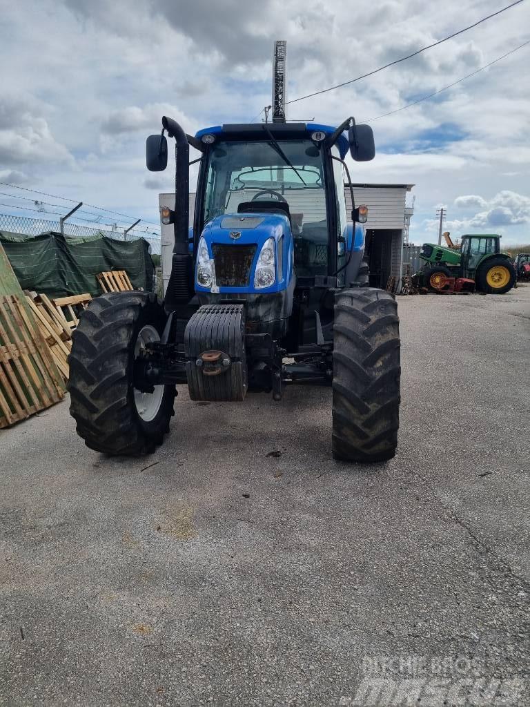 New Holland T6 155 Tractores
