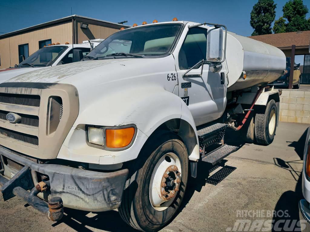 Ford F 750 XL SD Camiones cisterna
