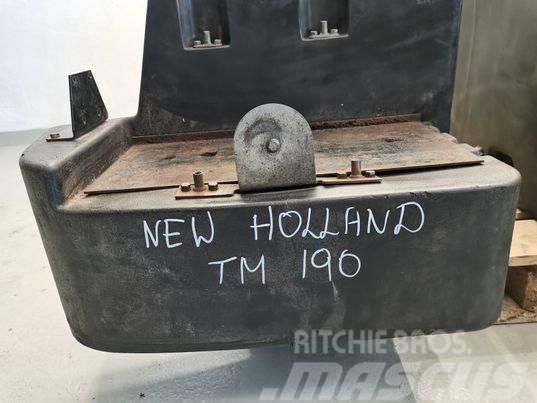 New Holland TM 175 fuel tank Cabinas e interior