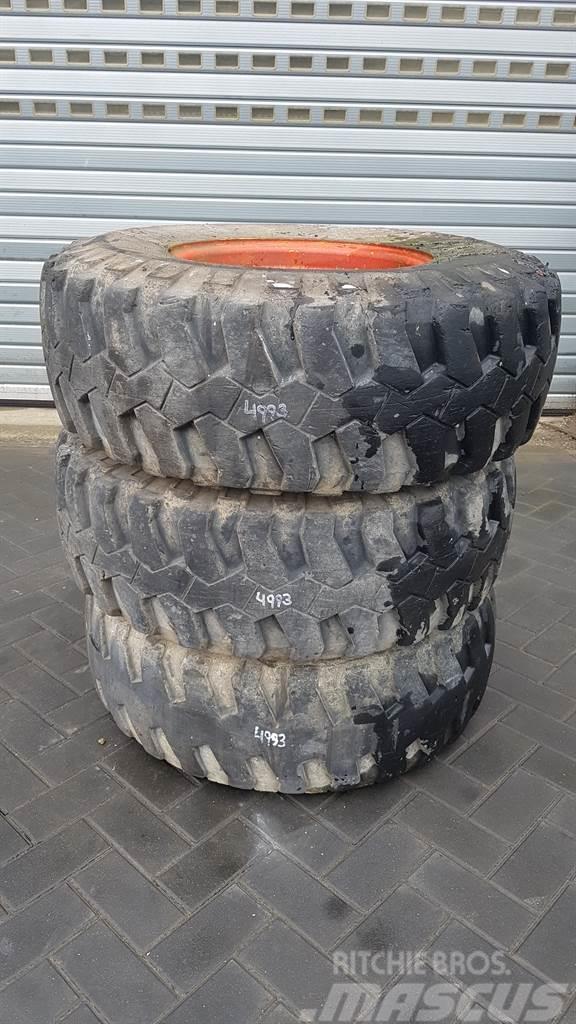Michelin 335/80R18 (12.5R18) - Tyre/Reifen/Band Neumáticos, ruedas y llantas