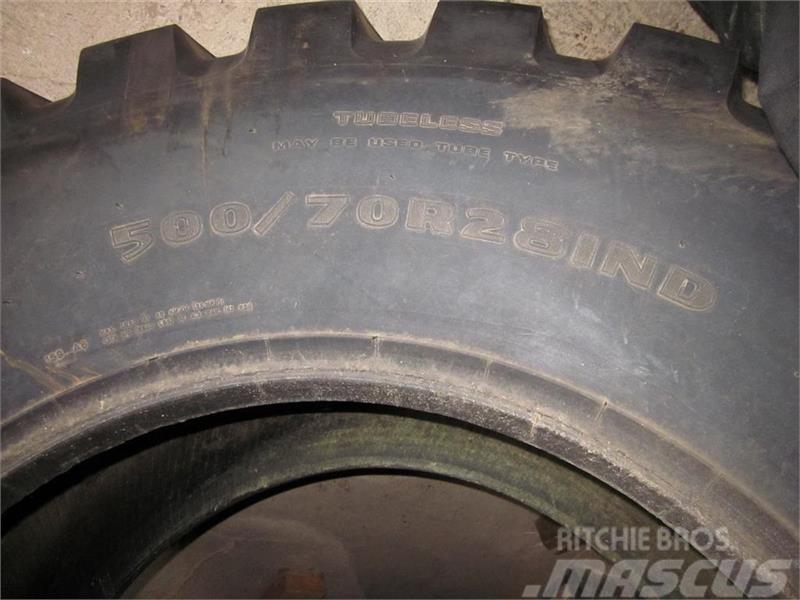 Goodyear 500/70x28 Neumáticos, ruedas y llantas