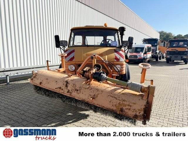 Unimog U84 406 4x4, Kommunalhydraulik, Zapfwelle vorn & Otros camiones