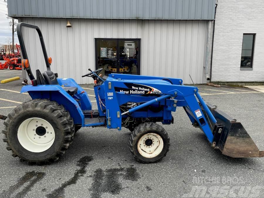 New Holland TC30 Tractores