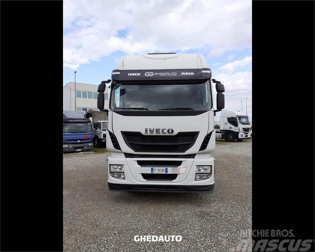 Iveco AS440S48 Camiones caja cerrada