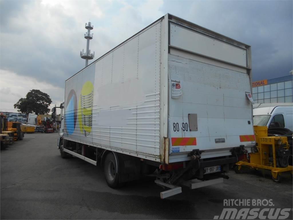 Iveco Eurocargo 140E25 Camiones caja cerrada