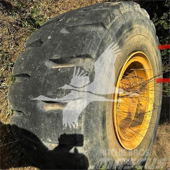 Bridgestone 35/65R33 Neumáticos, ruedas y llantas